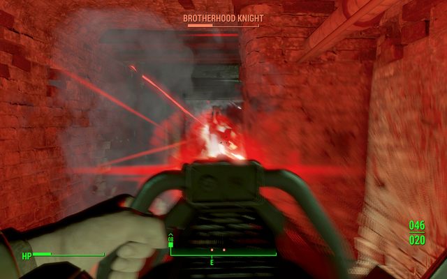 Przedrzyj się także przez korytarz do kościoła, najlepiej użyj zbroi wspomaganych, które możesz także skompletować z pokonanych wrogów - Na skraju wojny | Zadania frakcji Trasy | Solucja Fallout 4 - Fallout 4 - poradnik do gry