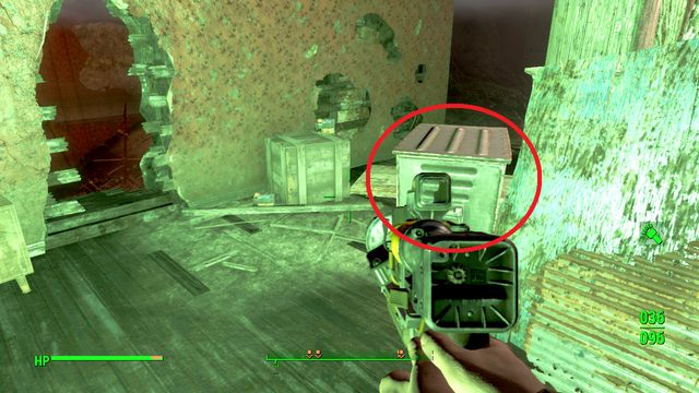 Gdy dotrzesz do zamkniętych czerwonych drzwi odnajdź klucz w stalowej skrzyni przy działku - Urząd Stanu Massachusetts | Centrum Bostonu - Sektor 6 | Mapy Fallout 4 - Fallout 4 - poradnik do gry