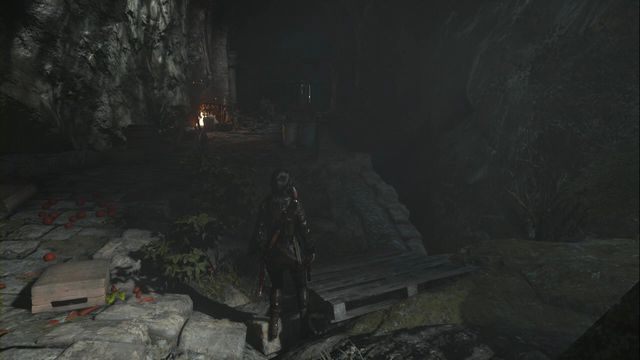 Po wejściu z Geotermicznej Doliny znajdź przejście na dół, z lewej strony (screen) - Dokumenty | Akropol | Skarby i sekrety w Rise of the Tomb Raider - Rise of the Tomb Raider - poradnik do gry