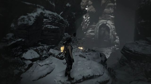 Zaraz po wejściu z Planetarium, na skale po lewej stronie - Artefakty i dokumenty | Ścieżka Nieśmiertelnych | Rise of the Tomb Raider - Rise of the Tomb Raider - poradnik do gry