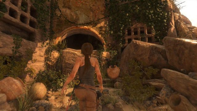 Zobaczysz przejście prowadzące do jednego z tuneli świątyni - Rise of the Tomb Raider: Poszukaj ruin wśród urwisk | Syria - solucja - Rise of the Tomb Raider - poradnik do gry