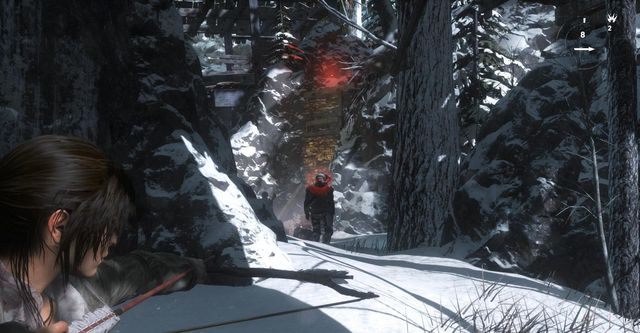 Pojedynczych strażników możesz starać się wyeliminować strzałem z łuku w głowę - Rise of the Tomb Raider: Znajdź drogę przez las | Śladami Trójcy - Rise of the Tomb Raider - poradnik do gry
