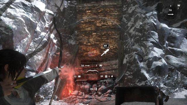 Po pokonaniu kilku pierwszych strażników będziesz mógł wspiąć się po drewnianej ścianie - Rise of the Tomb Raider: Znajdź drogę przez las | Śladami Trójcy - Rise of the Tomb Raider - poradnik do gry