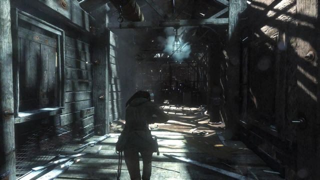 Kiedy helikopter rozpocznie ostrzał biegnij sprintem przed siebie - Rise of the Tomb Raider: Odeprzyj atak Trójcy | Uratować Jonaha - Rise of the Tomb Raider - poradnik do gry