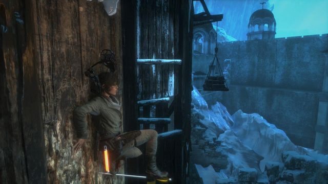 Stąd już możesz wykonać skok w kierunku pomalowanych na biało belek - Rise of the Tomb Raider: Wejdź na wieżę | Nie ma przejścia - Rise of the Tomb Raider - poradnik do gry
