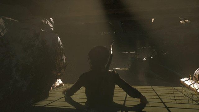 Po obejrzeniu scenki przerywnikowej musisz jedynie przedostać się na zewnątrz przez wypełnioną wodą dziurę - Rise of the Tomb Raider: Schowaj się przed żołnierzami Trójcy | Droga ucieczki - Rise of the Tomb Raider - poradnik do gry