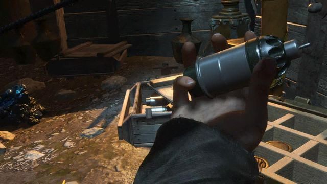 Dojdziesz do zbrojowni, w której Lara znajdzie nową, przydatną broń - Rise of the Tomb Raider: Zniszcz blokadę | Udaj się do wieży - Rise of the Tomb Raider - poradnik do gry