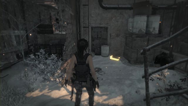 Po zejściu na dół budynku, przed wagonami - Artefakty | Kompleks radziecki | Skarby i sekrety w Rise of the Tomb Raider - Rise of the Tomb Raider - poradnik do gry