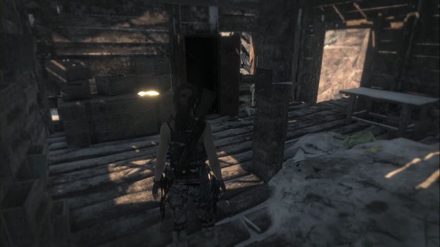 Na skrzynkach w środku domu - Dokumenty | Kompleks radziecki | Skarby i sekrety w Rise of the Tomb Raider - Rise of the Tomb Raider - poradnik do gry