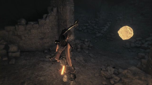 Zaraz po wejściu do jaskini, która prowadzi do grobowca Starożytny zbiornik - Freski | Kompleks radziecki | Skarby i sekrety w Rise of the Tomb Raider - Rise of the Tomb Raider - poradnik do gry