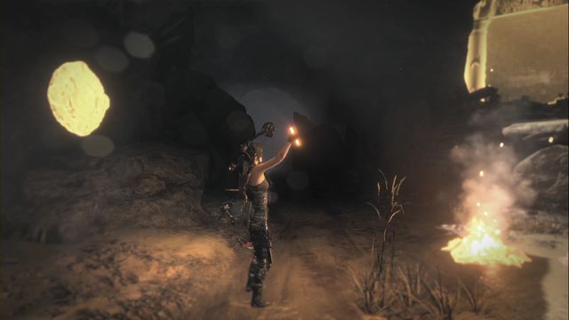 Nad kamieniem, naprzeciwko ogniska (obóz Syryjskie urwiska) - Freski i skrzynie | Syria | Skarby i sekrety w Rise of the Tomb Raider - Rise of the Tomb Raider - poradnik do gry