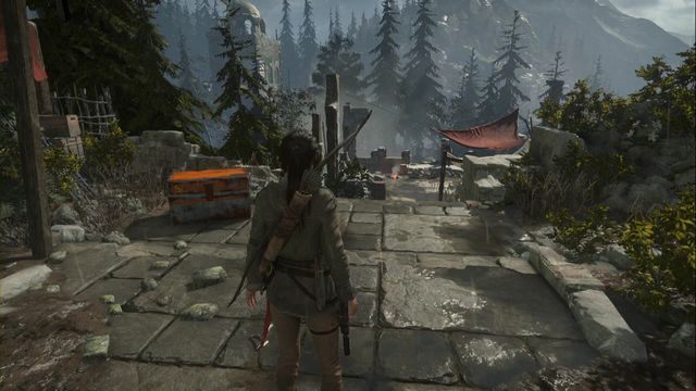 Zaraz po wejściu do lokacji, po cutscence, skrzynia będzie dokładnie przed Larą - Skrzynie i skarby z krypty | Geotermiczna dolina | Rise of the Tomb Raider - Rise of the Tomb Raider - poradnik do gry