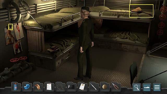 Wróć zatem do kajuty marynarzy, gdzie przyjrzyj się plakatom na ścianie po lewej, po czym odklej od jednego z nich kawałek taśmy - Rozdział 3 - Morderstwo Osipa Gerasimova - Undercover Missions: Operation Kursk K-141 - poradnik do gry