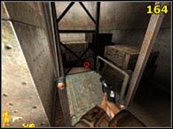 Przejdź przez drzwi i drabiną na górę - Misja V - część 1 | Iron Storm - Iron Storm - poradnik do gry