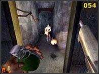 Zasiądź za usytuowanym w pobliżu działem [052] i wystrzel jeden pocisk w proszący się o to karabin, a drugi w drzwi bunkra z czerwonym światłem - Misja II - część 2 | Iron Storm - Iron Storm - poradnik do gry