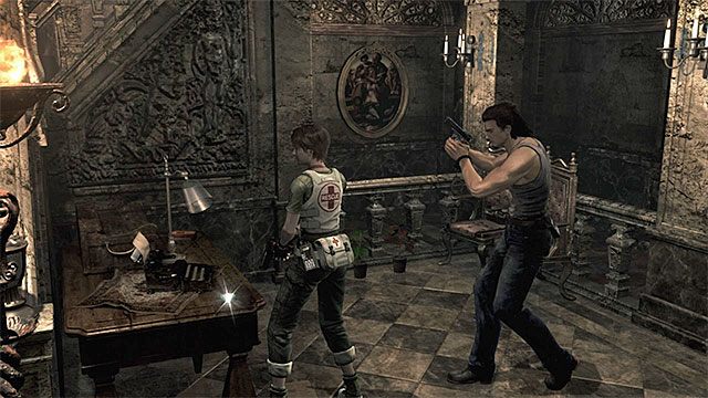 Maszyna do pisania jest na parterze głównej sali - Początek eksploracji | Ośrodek szkoleniowy Umbrella | Resident Evil Zero HD - Resident Evil Zero HD - poradnik do gry