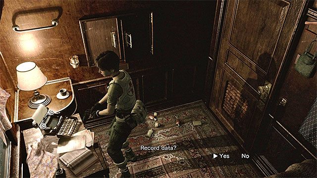 W pomieszczeniu 201 jest maszyna do pisania służąca do zachowywania postępów w grze - Pierwsze wagony | Pociąg Ecliptic Express | Resident Evil Zero HD - Resident Evil Zero HD - poradnik do gry