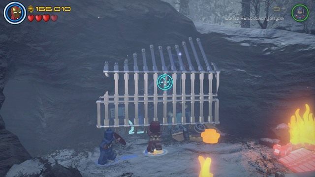 Kolejny minizestaw znajduje się za srebrnymi kratami - Minizestawy | Konstruktywna DeStrukcja - sekrety | LEGO Marvels Avengers - LEGO Marvels Avengers - poradnik do gry