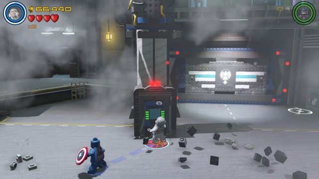 Korzystając z Ultrona podejdź do widocznej konsoli na obrazku i aktywuj ją - Minizestawy | Loki, pierwsze kroki - sekrety | LEGO Marvels Avengers - LEGO Marvels Avengers - poradnik do gry