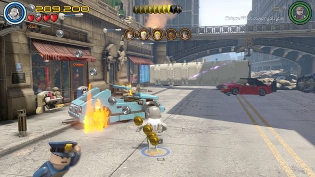 Podejdź do widocznego na obrazku, zepsutego pojazdu i zniszcz go - Minizestawy | Mściciele do boju - sekrety | LEGO Marvels Avengers - LEGO Marvels Avengers - poradnik do gry