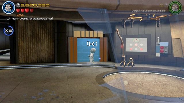 Żeby znaleźć dysk twardy, o który prosi kolekcjoner musisz wejść do środka budynku i otworzyć zablokowane przejście jako Ultron - Stan Lee / Czerwony klocek | Najpotężniejsi bohaterowie - sekrety - LEGO Marvels Avengers - poradnik do gry