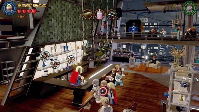 Przejdź do baru znajdującego się po lewej stronie - Minizestawy | Bez sznurków nie jest źle - sekrety | LEGO Marvels Avengers - LEGO Marvels Avengers - poradnik do gry
