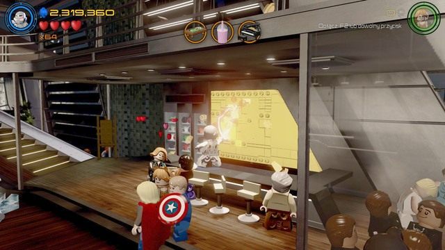 Żeby uratować Stana Lee musisz wykonać kilka kroków - Stan Lee / Czerwony klocek | Bez sznurków nie jest źle - sekrety - LEGO Marvels Avengers - poradnik do gry