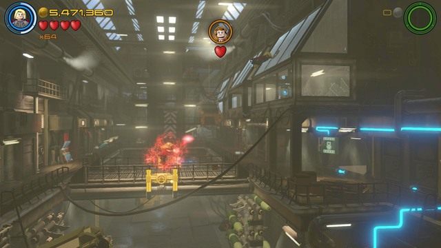 Pierwszą postać możesz zdobyć w momencie kiedy Scarlet rozbije okna w pomieszczeniu i wyleci z niego by z tobą walczyć - Postacie | Wyrzuć ten gniew - sekrety | LEGO Marvels Avengers - LEGO Marvels Avengers - poradnik do gry