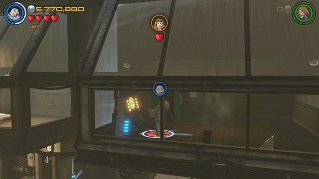 Po dostaniu się na górę zmień postać na Ultrona i uruchom komputer - Postacie | Wyrzuć ten gniew - sekrety | LEGO Marvels Avengers - LEGO Marvels Avengers - poradnik do gry