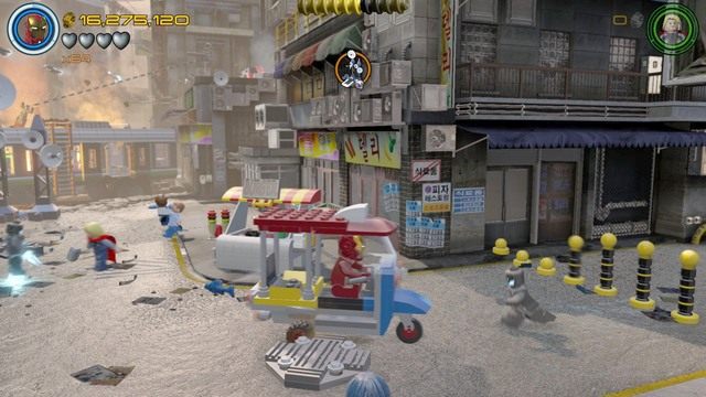 Po naładowaniu generatora otworzą się drzwi do garażu, z których wyjedzie uszkodzony samochód - Minizestawy | Koreańska kabała kolejowa - sekrety | LEGO Marvels Avengers - LEGO Marvels Avengers - poradnik do gry