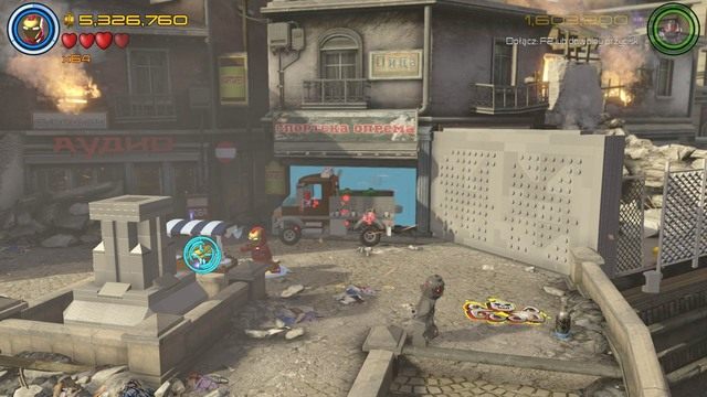 Za posągiem stać będzie mała budka, którą musisz zniszczyć - Minizestawy | Świt Ultrona - sekrety - LEGO Marvels Avengers - poradnik do gry