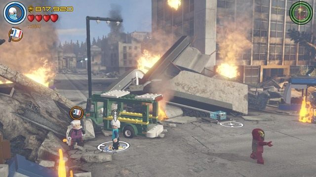 Porozmawiaj z kolekcjonerem obok zielonej furgonetki by otrzymać zadanie - Stan Lee / Czerwony klocek | Świt Ultrona - sekrety | LEGO Marvels Avengers - LEGO Marvels Avengers - poradnik do gry