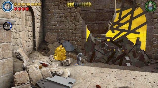 Podczas pierwszej fazy walki z Ultronem, podejdź do widocznego na obrazku, złotego pojemnika i zniszcz go za pomocą lasera - Postacie | Ultron traci rezon - sekrety | LEGO Marvels Avengers - LEGO Marvels Avengers - poradnik do gry