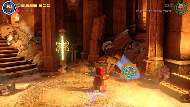 Po przejściu przez drzwi, podejdź do widocznego na obrazku srebrnego miecza i zniszcz go za pomocą rakiet Iron Mana - Minizestawy | Hen, w Aetherze - sekrety | LEGO Marvels Avengers - LEGO Marvels Avengers - poradnik do gry