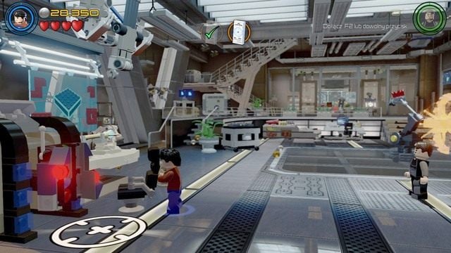 Po aktywacji pierwszego przedmiotu udaj się w lewą stronę - Bez sznurków nie jest źle | Opis przejścia | LEGO Marvels Avengers - LEGO Marvels Avengers - poradnik do gry