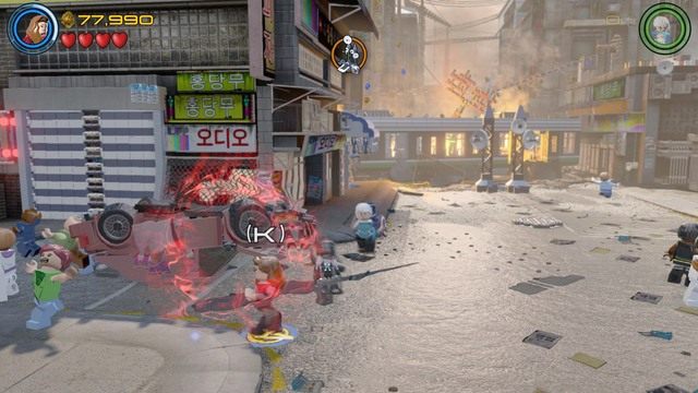 Po wykonaniu pierwszej części maszyny, przejdź na lewą stronę i zniszcz samochód za pomocą Scarlet - Koreańska kabała kolejowa | Opis przejścia | LEGO Marvels Avengers - LEGO Marvels Avengers - poradnik do gry