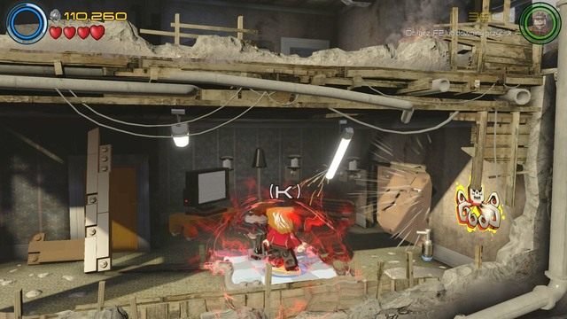 Korzystając z liny rozhuśtaj się i wskocz do budynku - Świt Ultrona | Opis przejścia | LEGO Marvels Avengers - LEGO Marvels Avengers - poradnik do gry