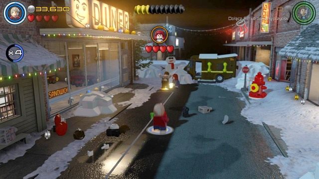 Po zniszczeniu generatora udaj się do blokady i zniszcz wszystkie pojazdy by utorować sobie dalszą drogę - A.I.M. nic się nie IMA | Opis przejścia | LEGO Marvels Avengers - LEGO Marvels Avengers - poradnik do gry