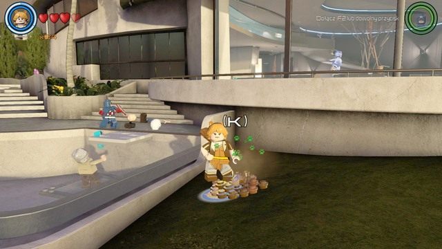 Stan Lee uwięziony jest w basenie - Stan Lee / Wyścigi | Malibu - sekrety | LEGO Marvels Avengers - LEGO Marvels Avengers - poradnik do gry