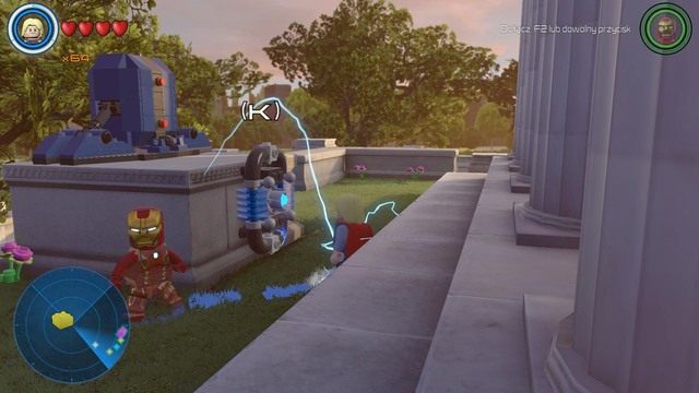 Za mauzoleum znajdziesz zamknięty pojemnik oraz generator - Złote klocki | Waszyngton - sekrety | LEGO Marvels Avengers - LEGO Marvels Avengers - poradnik do gry