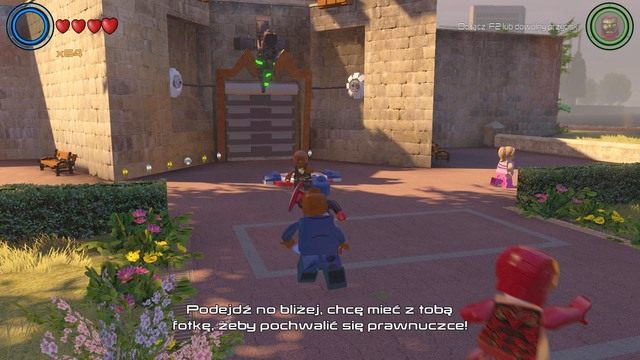 Wejdź na pokazaną platformę jako Kapitan Ameryka i odbij laser w dwa przełączniki po przeciwległej stronie by otworzyć drzwi prowadzące do podziemi Statuy Wolności - Złote klocki | Północny Manhattan - sekrety | LEGO Marvels Avengers - LEGO Marvels Avengers - poradnik do gry