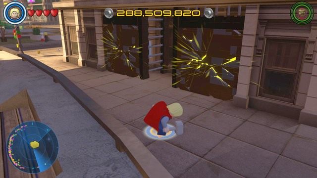 Podejdź do popękanych ścian i zniszcz je za pomocą młota Thora - Złote klocki | Północny Manhattan - sekrety | LEGO Marvels Avengers - LEGO Marvels Avengers - poradnik do gry