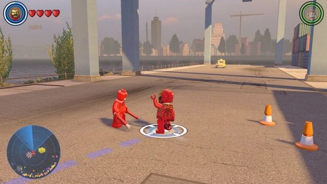 Udaj się do portu we wschodnim Manhattanie i porozmawiaj z Daredevilem by odebrać zadanie - Zadania poboczne | Centralny Manhattan - sekrety | LEGO Marvels Avengers - LEGO Marvels Avengers - poradnik do gry