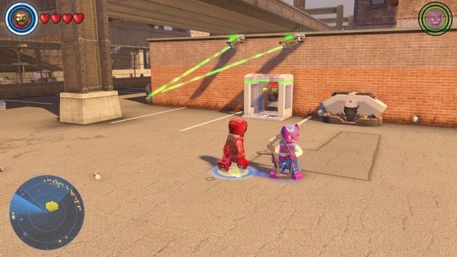 Niedaleko miejsca, w którym znalazłeś klocek z numerkiem #7 znajduje się czujnik ruchu - Złote klocki | Południowy Manhattan - sekrety | LEGO Marvels Avengers - LEGO Marvels Avengers - poradnik do gry