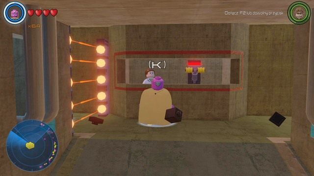 W garażu znajdziesz cywila, nad którym musisz uzyskać kontrolę za pomocą Visiona - Złote klocki | Południowy Manhattan - sekrety | LEGO Marvels Avengers - LEGO Marvels Avengers - poradnik do gry