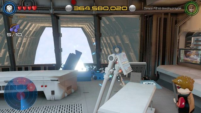 Szósta znajduje się w niebieskim pojemniku w laboratorium - Zadania poboczne | Helicarrier S.H.I.E.L.D. - sekrety | LEGO Marvels Avengers - LEGO Marvels Avengers - poradnik do gry
