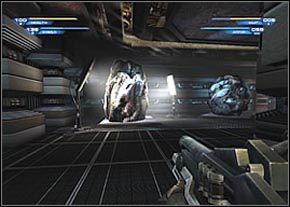 Gdy wejdziesz w głąb sali, zaatakuje Cię cała masa wojaków - Polaris Geologics Research | Janus | Unreal II The Awakening - Unreal II: The Awakening - poradnik do gry