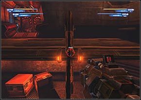 Gdy już zabierzesz co trzeba, wejdź do umieszczonego w centralnej części pomieszczenia - Izanagi Xeno Research Facility | Na Koja Abad | Unreal II The Awakening - Unreal II: The Awakening - poradnik do gry