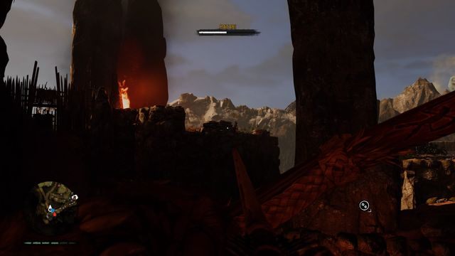 Ostrzeliwując bossa z dystansu możesz przez chwilę pozostać niezauważonym, co umożliwi łatwe oddanie celnego strzału. - Ziemia Izila | Opis przejścia | Far Cry Primal - Far Cry Primal - poradnik do gry