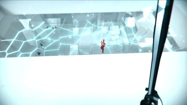 Musisz szybko odskoczyć odbijając się od pękającego szkła - Terminale komuputerowe | Sekrety SUPERHOT - SUPERHOT - poradnik do gry